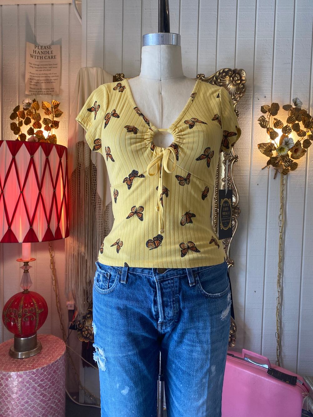 vintage y2k yellow butterfly print top, fitted t shirt, novelty print, small